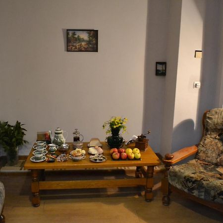 Guest House Amazon Kutaisi Exterior photo